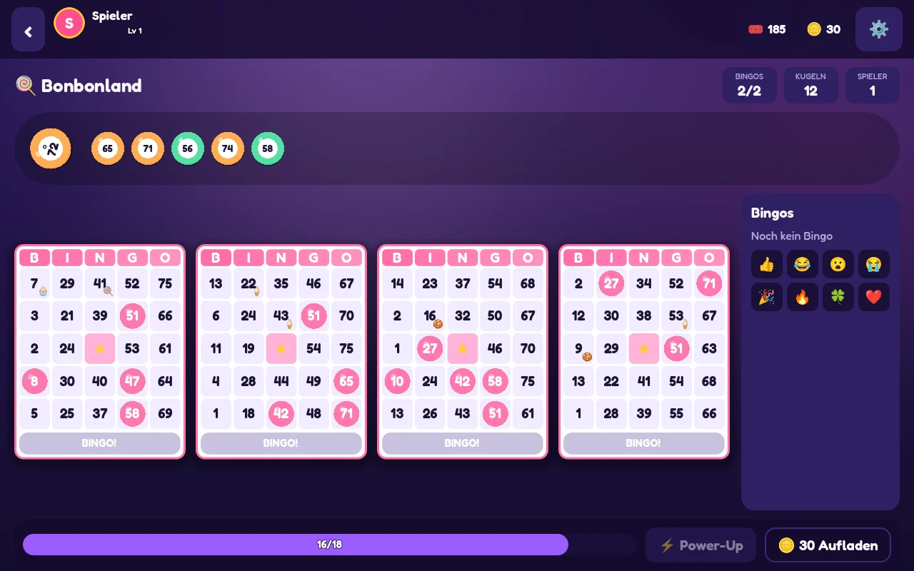 Spielszene mit vier Bingo-Karten